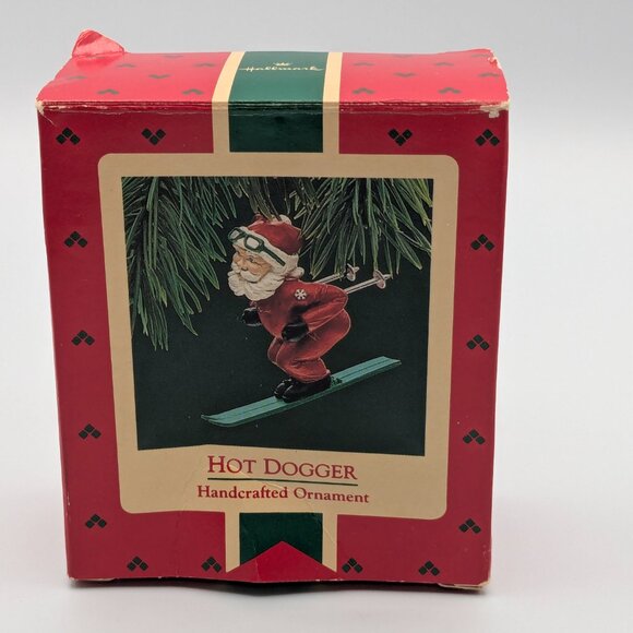 Hallmark Keepsake Hot Dogger 1987, Santa Skiing Vintage Christmas Ornament - Picture 8 of 11